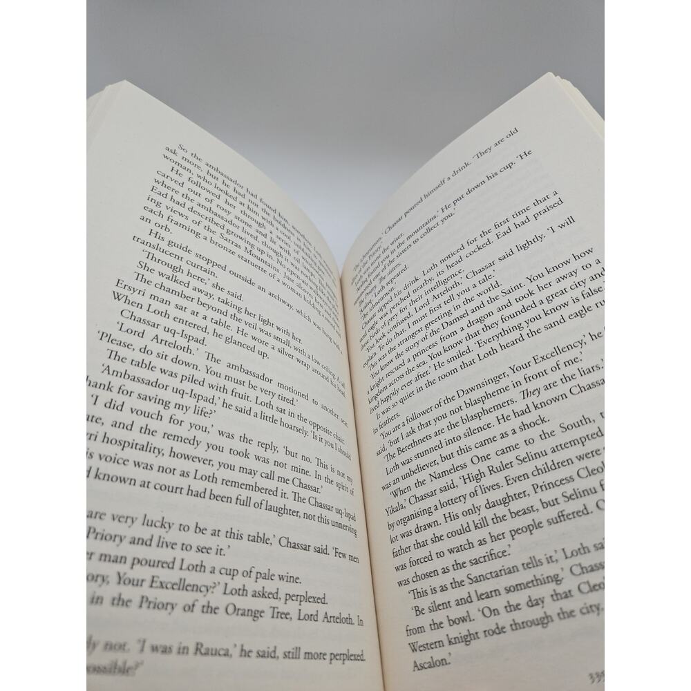 The Priory of the Orange Tree by Samantha Shannon Hardcover 2019 - Picture 3 of 5
